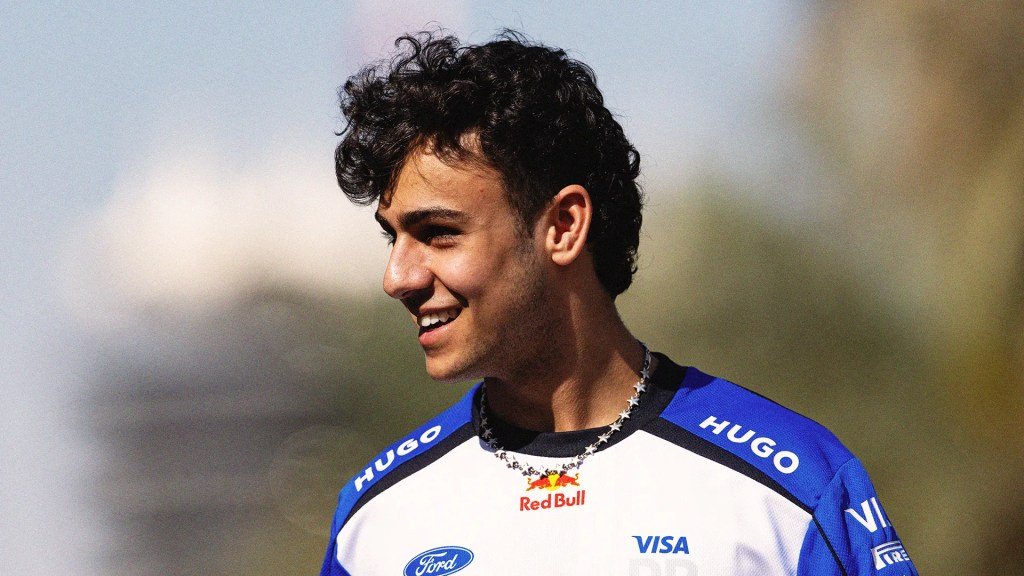 Arvid Lindblad stupisce tutti a Melbourne. Il rookie di Racing Bulls, autore di un'ottima partenza, conclude ottavo ottenendo i primi punti in carriera.