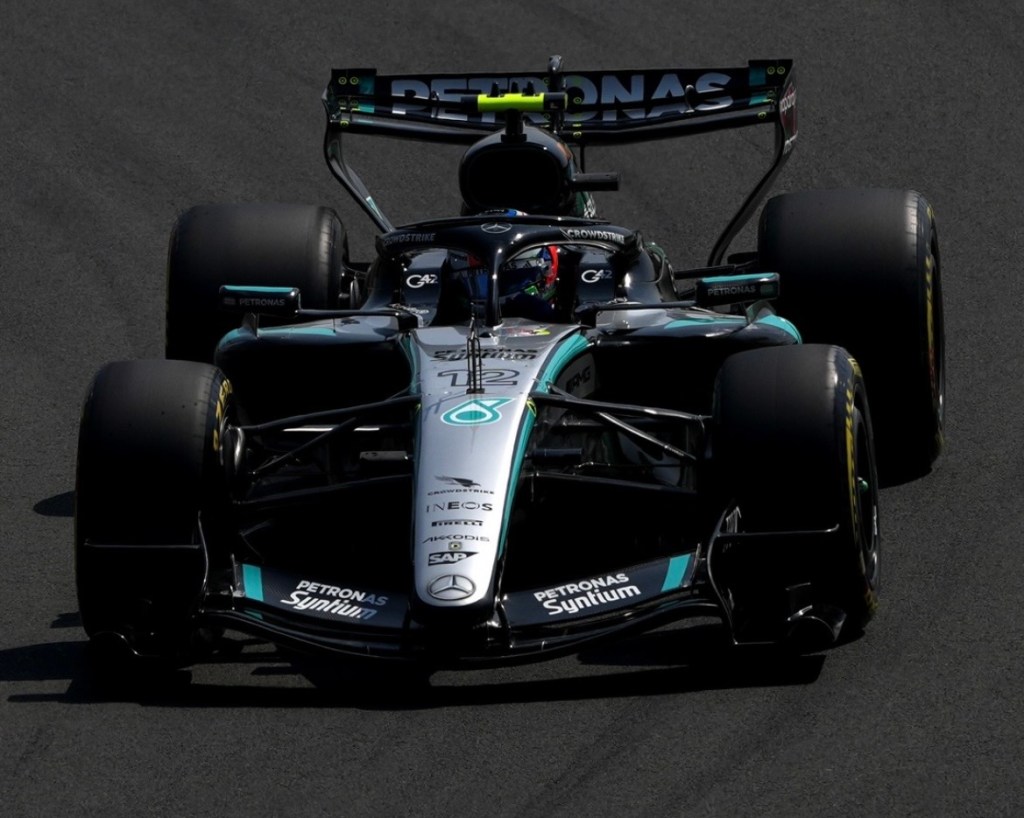 Mercedes Ferrari