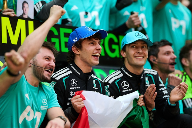 F1 | Mercedes: Verstappen e Antonelli nel 2027? Russell pronto a partire