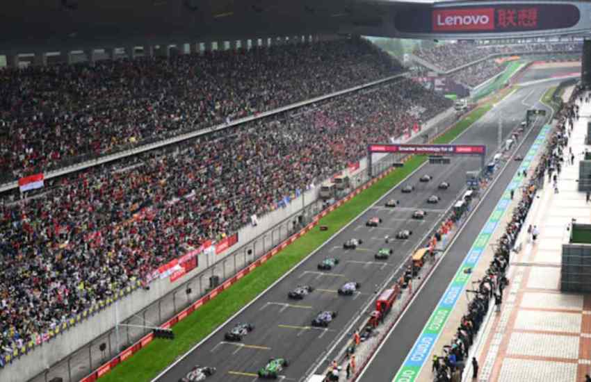 La seconda tappa del calendario di F1 di questa stagione fa sosta proprio a Shanghai. In vista del weekend del GP in Cina, ripercorriamo numeri, record e curiosità.