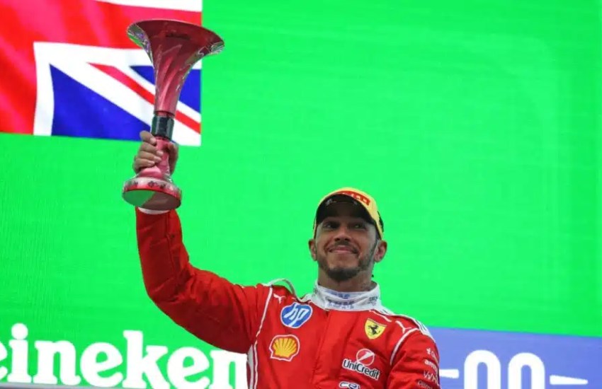 ferrari hamilton primo podio gp cina 1024x576.jpg