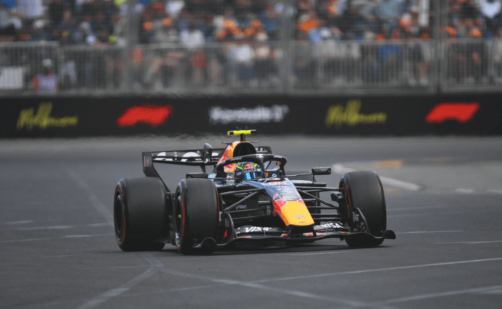 Melbourne sorride a Isack Hadjar: il francese della Red Bull si prende la scena in qualifica con il 3° posto ma superare le Mercedes non sarà facile.