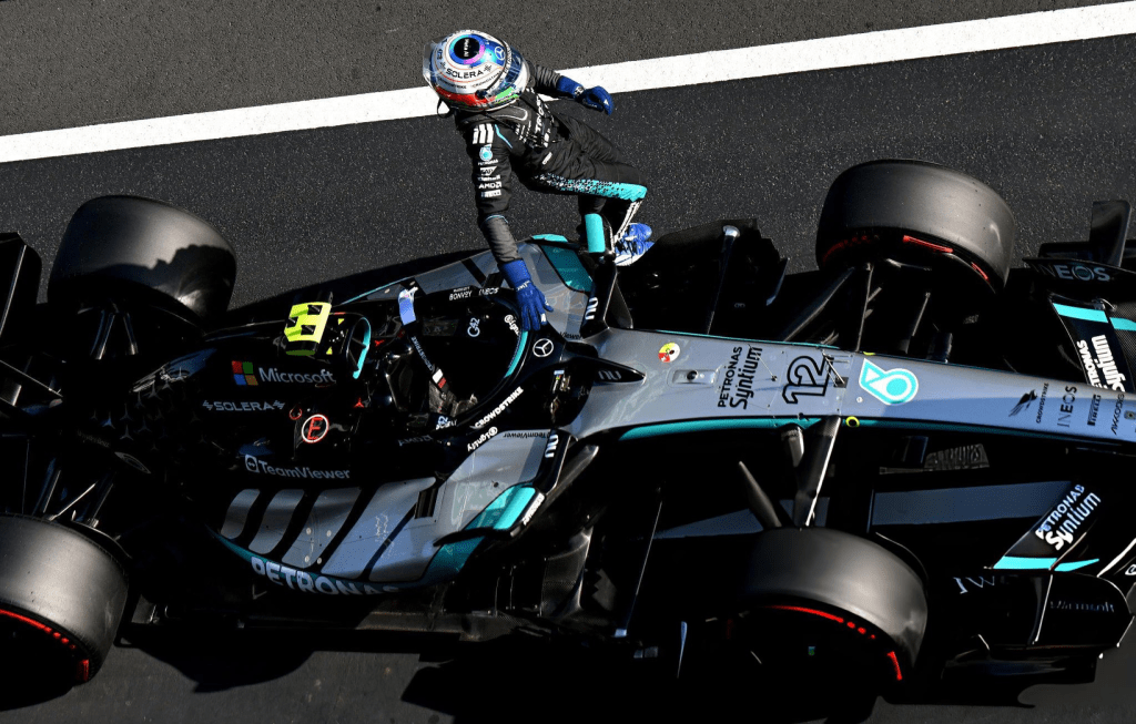Toto Wolff elogia il talento del giovane pilota italiano, ma ricorda che la strada verso il titolo mondiale è ancora lunga. Il TP della Mercedes vuole far restare Kimi con i piedi per terra