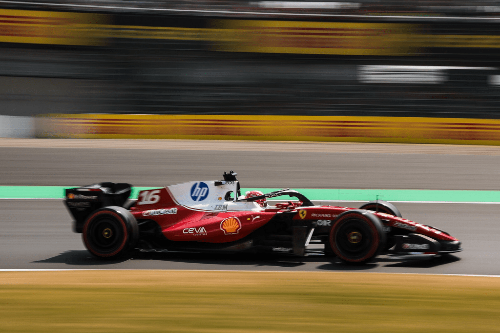F1 - Mercedes continua ad avere mezzo secondo al giro di margine, ma la sua superiorità emerge solo in aria libera, mentre Ferrari e McLaren, in crescita grazie ai progressi sulla PU, sono 2° forza alla pari. Gli sviluppi e altre variabili giocheranno un ruolo fondamentale nel campionato. L'incidente di Bearman pone un problema sulla sicurezza.