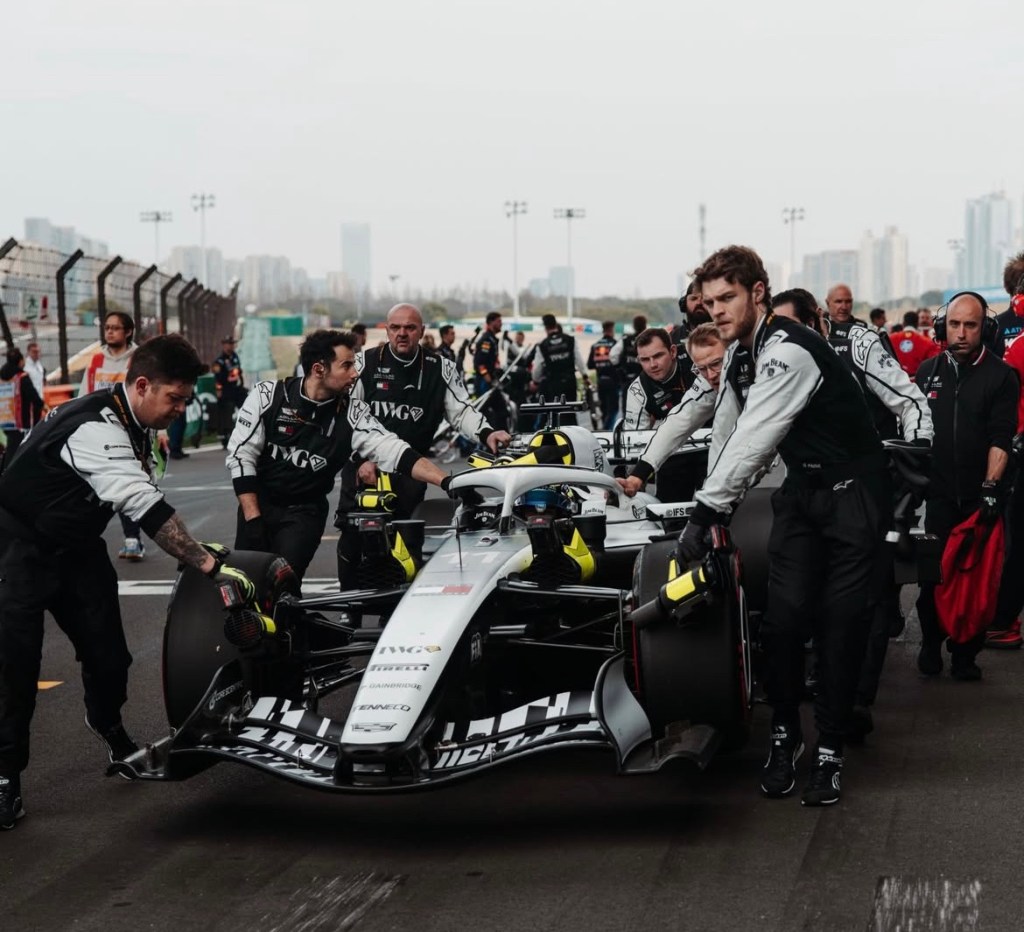 Sergio Perez ha speso belle parole nei confronti del CEO del team Cadillac Dan Towriss.