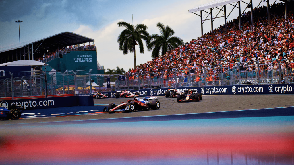 La F1 torna finalmente in pista dopo una lunga pausa, pronta a inaugurare la fase americana della stagione. Il GP di Miami rappresenta un crocevia importante, tra novità tecniche e il ritorno del format Sprint.
