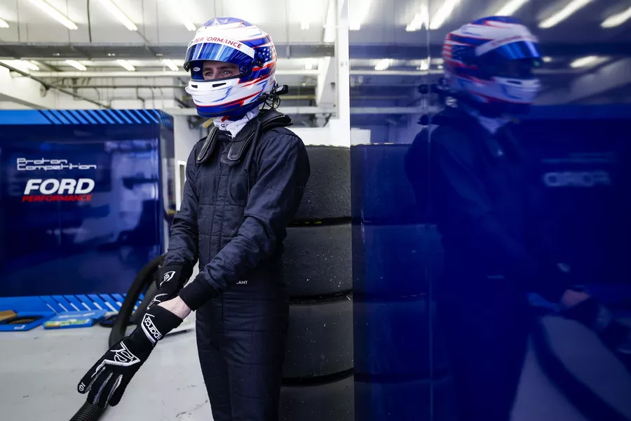 Scopriamo insieme tutte le notizie della settimana inerenti al WEC: dalle mosse di Genesis e Peugeot a Ford che prevede di fare il primo test LMDh in estate.