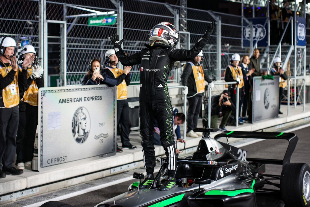 Doriane pin f1 academy mercedes