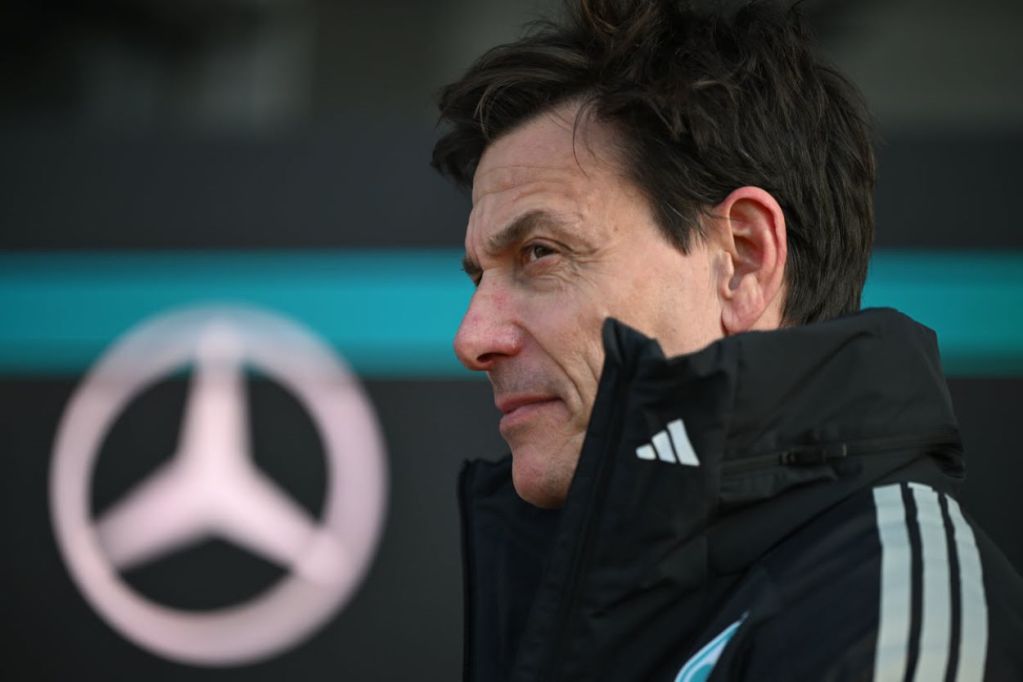 Wolff difende Russell: "Non smetterà di lottare