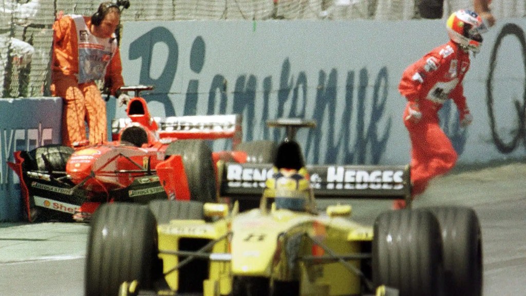 Il GP del Canada 1999 resta uno degli episodi simbolo della rivalità tra Schumacher e Hakkinen, con il tedesco costretto al ritiro dopo un errore fatale, contribuendo a dare vita al leggendario Wall of Champions