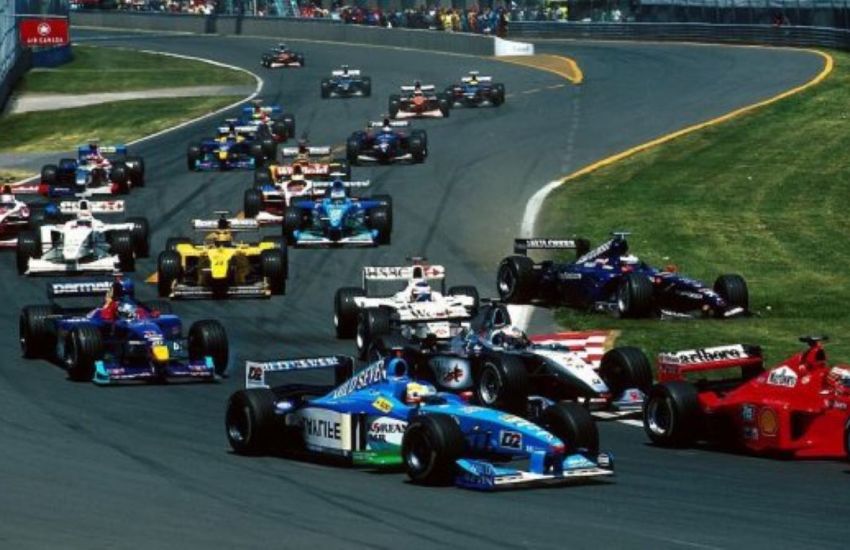 Il GP del Canada 1999 resta uno degli episodi simbolo della rivalità tra Schumacher e Hakkinen, con il tedesco costretto al ritiro dopo un errore fatale, contribuendo a dare vita al leggendario Wall of Champions