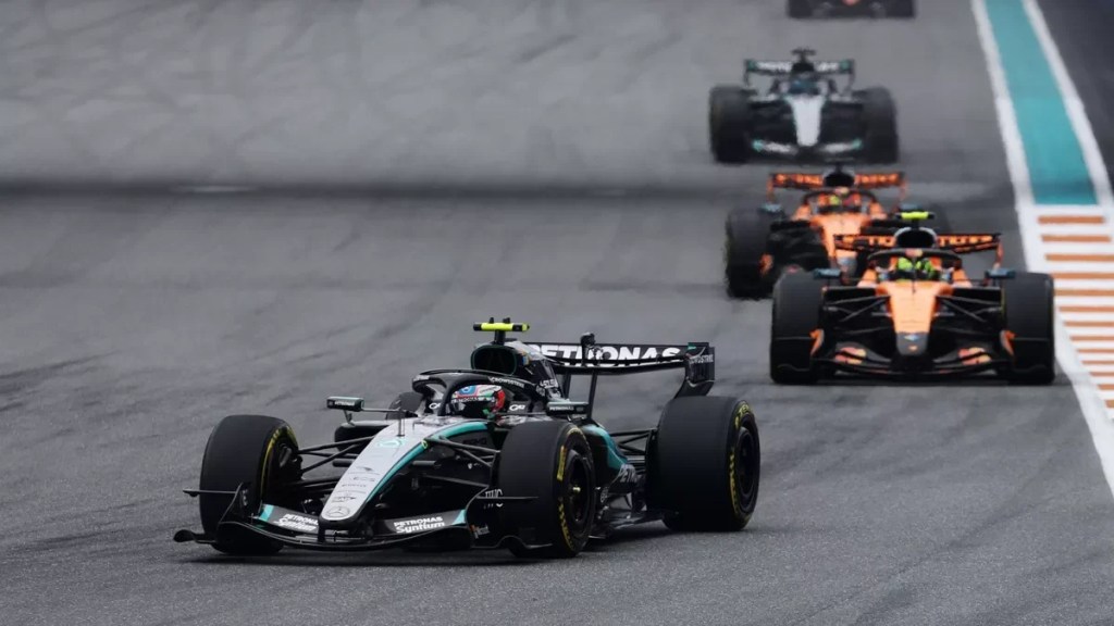 Ferrari, Antonelli non si fida: "Capiscono bene la macchina, i distacchi si stanno riducendo" 