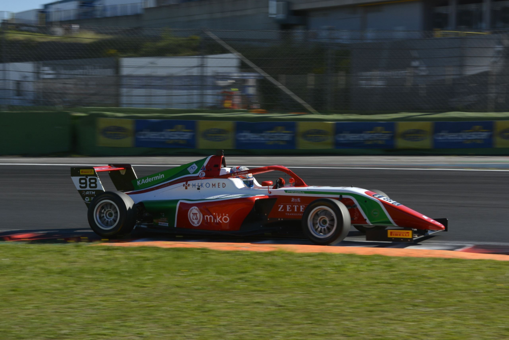 Robinson firma il miglior tempo assoluto nelle qualifiche di Vallelunga, mentre Cosma-Cristofor scatterà davanti in Gara 1.