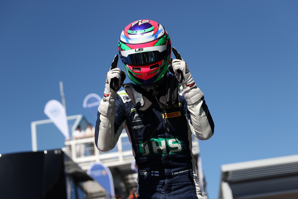 Secondo fine settimana di gare per la F4 italiana, protagonista di quattro gare sul circuito di Vallelunga: ecco le classifiche piloti e team aggiornate