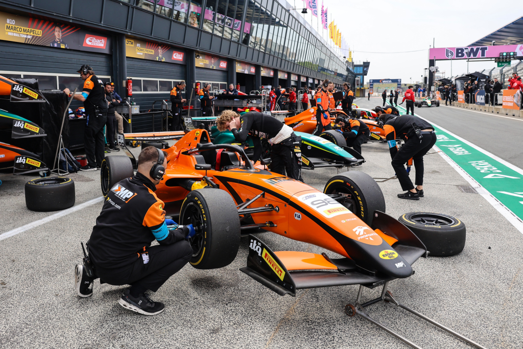 Tempo di classifiche per il FREC, che ha concluso il secondo weekend stagionale a Zandvoort dopo il debutto a Spielberg: vediamo insieme come cambiano