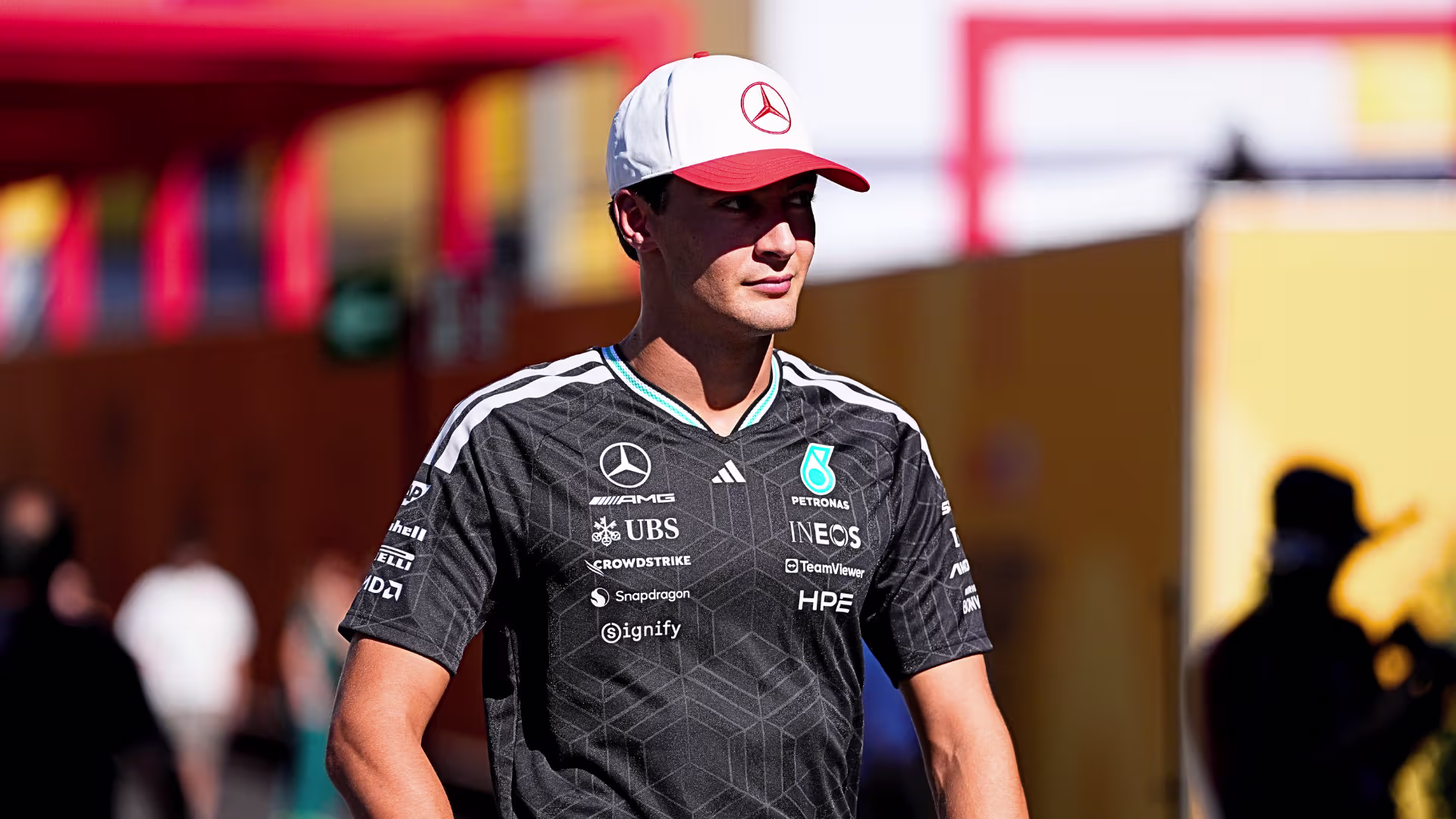 George Russell in pista al Madring