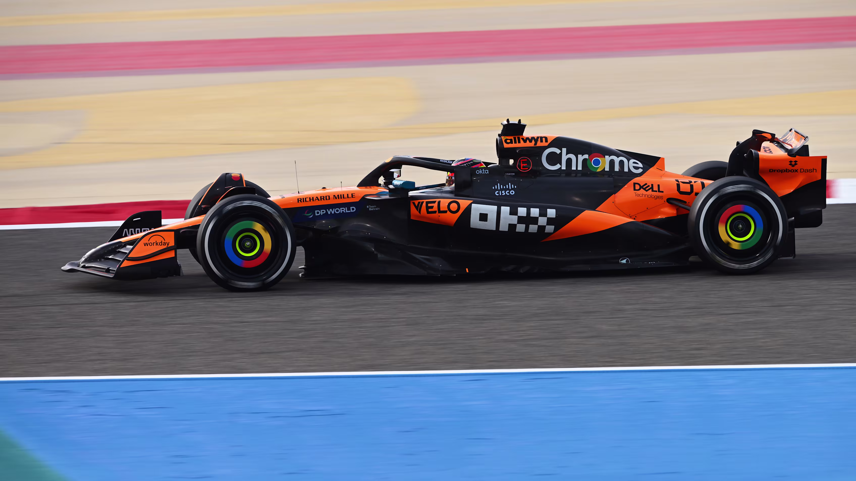 La McLaren si è piazzata con i suoi due piloti rispettivamente in terza posizione, con Lando Norris, e in sesta, con Oscar Piastri al termine della seconda sessione di prove libere.